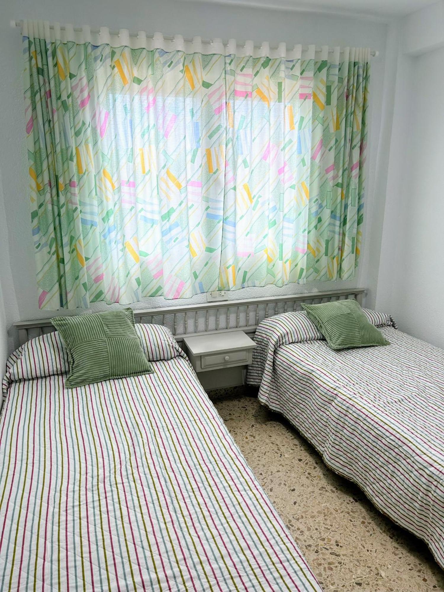 Apartamento Gandia Playa 150M Playa Con Parking Privado Y Piscina Playa de Gandia Exteriör bild